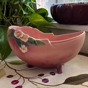 COPY Roseville Mock Orange Pink Ceramic Boat Bowl 957-8